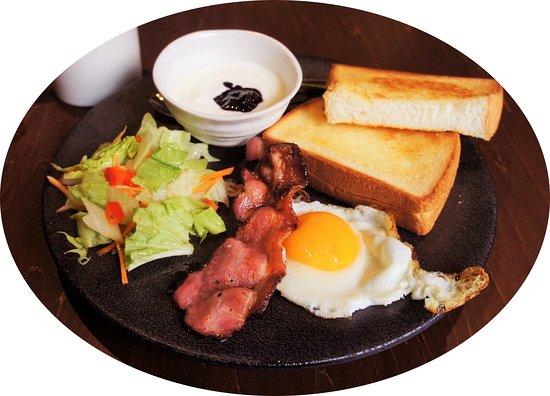 Sanya Cafe Tokyo